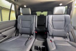 										2023 Toyota Sequoia Platinum 4×4 full									