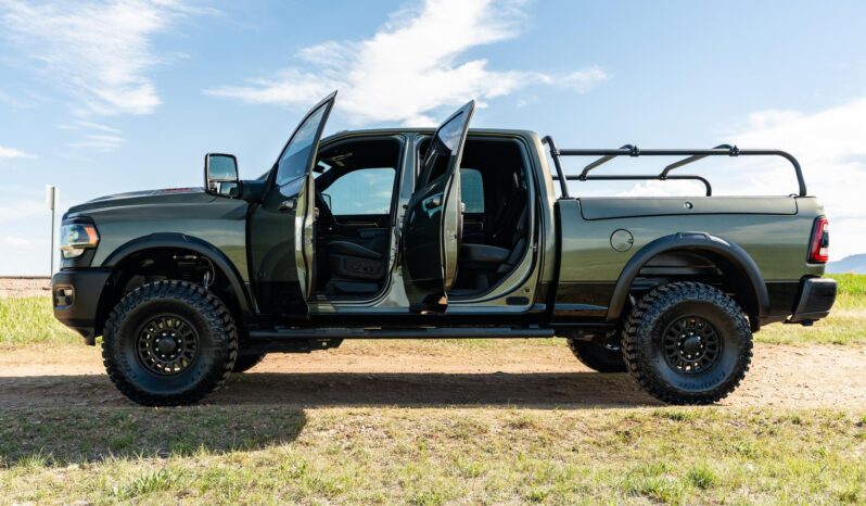 								2023 Ram 2500 Power Wagon Crew Cab 4×4 full									