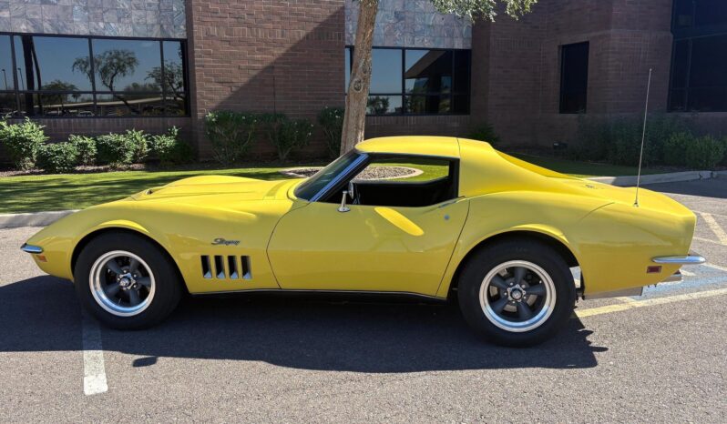 								1969 Chevrolet Corvette Stingray full									