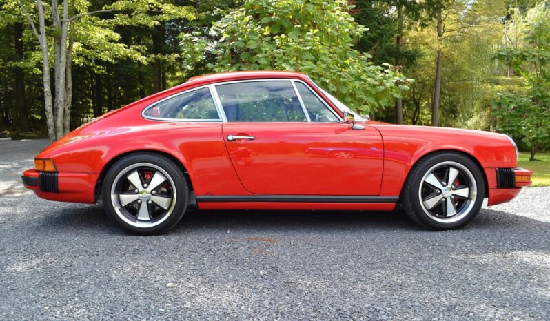 								1975 Porsche 911S Coupe full									