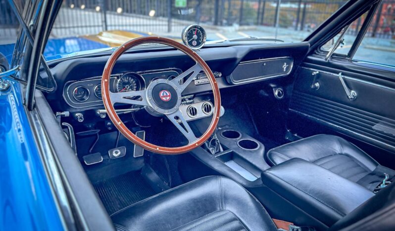 								1965 Ford Mustang Fastback full									