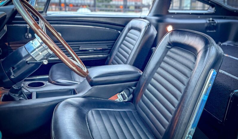 								1965 Ford Mustang Fastback full									