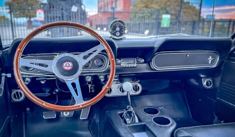 								1965 Ford Mustang Fastback full									