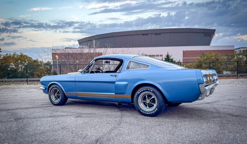 								1965 Ford Mustang Fastback full									