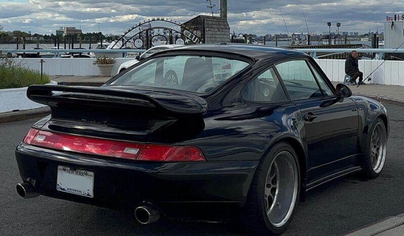 								1977 Porsche 911S Coupe full									