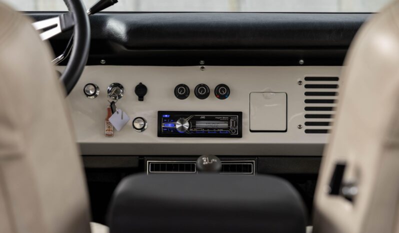 								1975 Ford Bronco full									