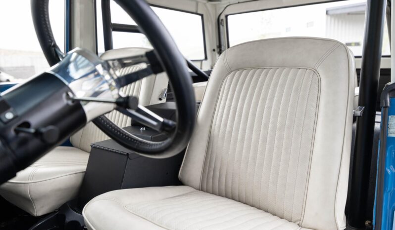 								1975 Ford Bronco full									