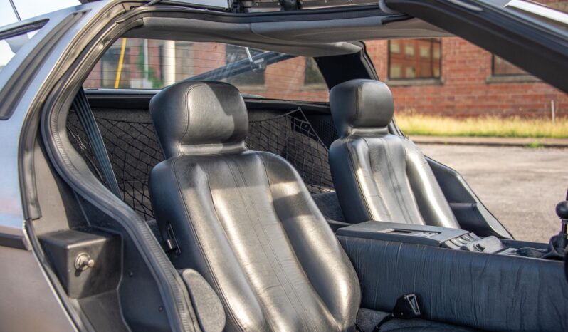 								1981 DeLorean DMC-12 full									