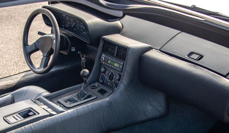 								1981 DeLorean DMC-12 full									