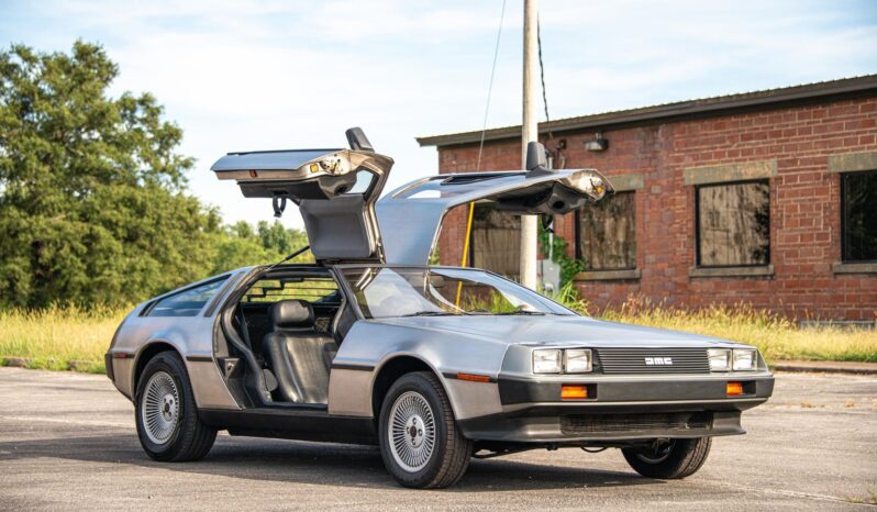 								1981 DeLorean DMC-12 full									