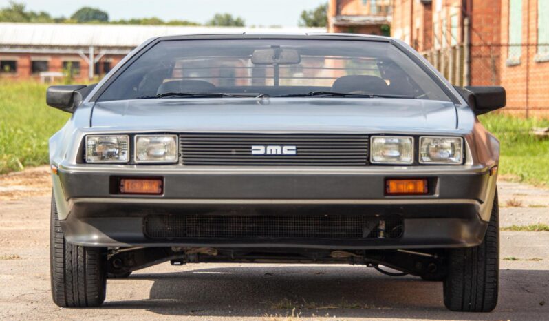								1981 DeLorean DMC-12 full									