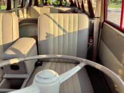 										1974 Volkswagen Type 2 Kombi 15-Window full									