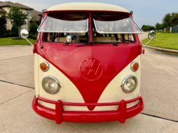 										1974 Volkswagen Type 2 Kombi 15-Window full									