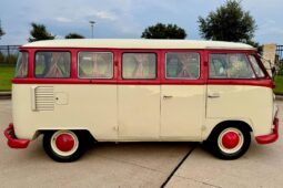 										1974 Volkswagen Type 2 Kombi 15-Window full									