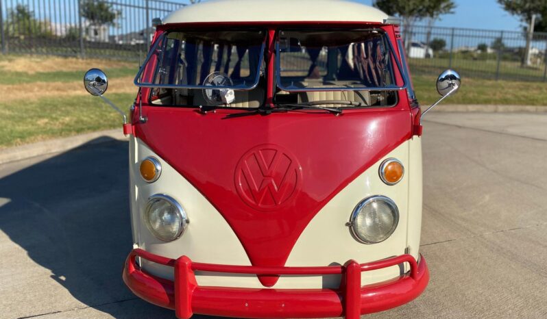 								1974 Volkswagen Type 2 Kombi 15-Window full									