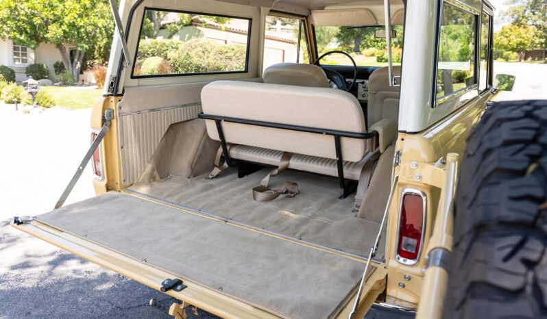 								1975 Ford Bronco 4WD full									