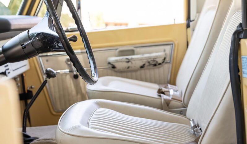 								1975 Ford Bronco 4WD full									