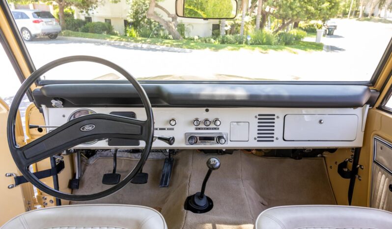 								1975 Ford Bronco 4WD full									