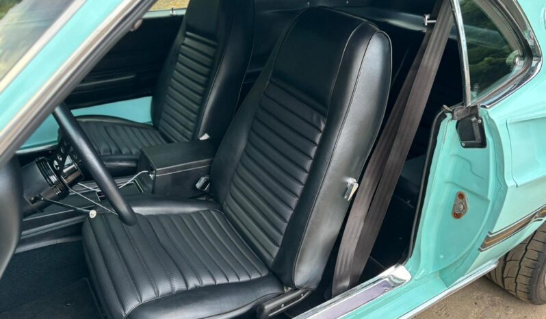 								1969 Ford Mustang Mach 1 full									