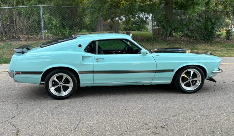 								1969 Ford Mustang Mach 1 full									