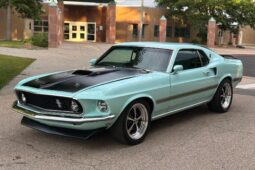										1969 Ford Mustang Mach 1 full									