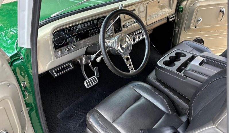 								1965 Chevrolet C10 full									