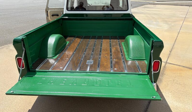 								1965 Chevrolet C10 full									