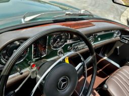 										1969 Mercedes-Benz 280SL full									