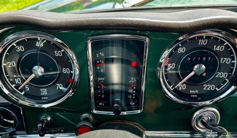 								1969 Mercedes-Benz 280SL full									