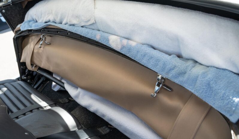 								1957 Ford Thunderbird full									