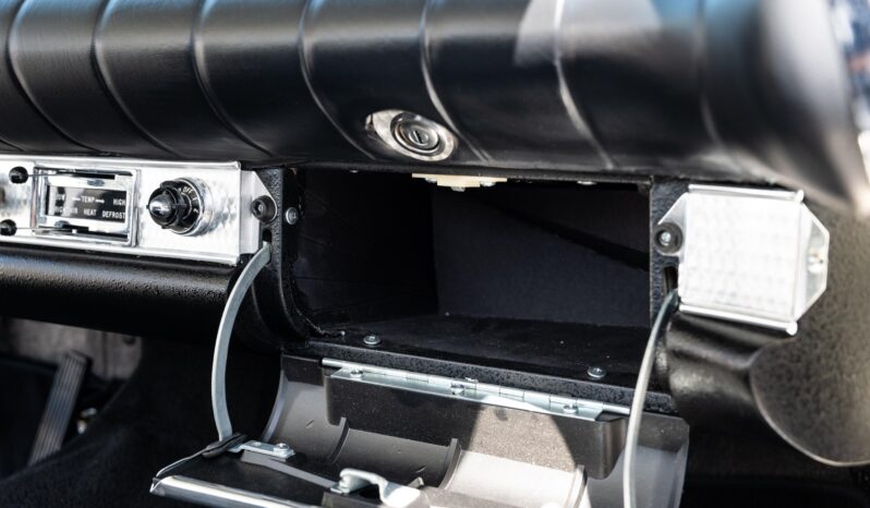 								1957 Ford Thunderbird full									