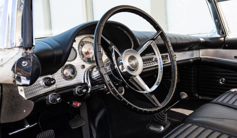 								1957 Ford Thunderbird full									