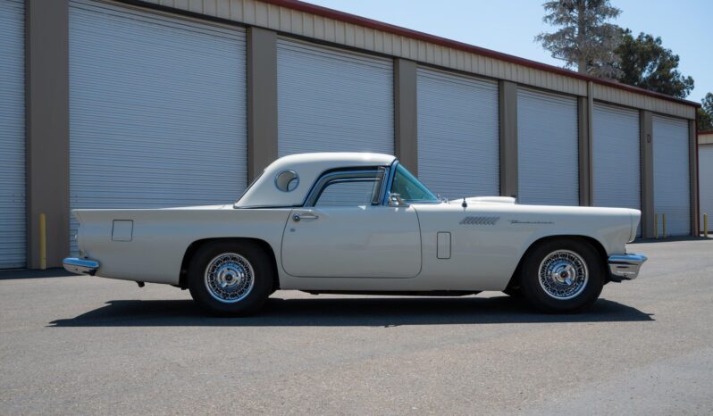 								1957 Ford Thunderbird full									