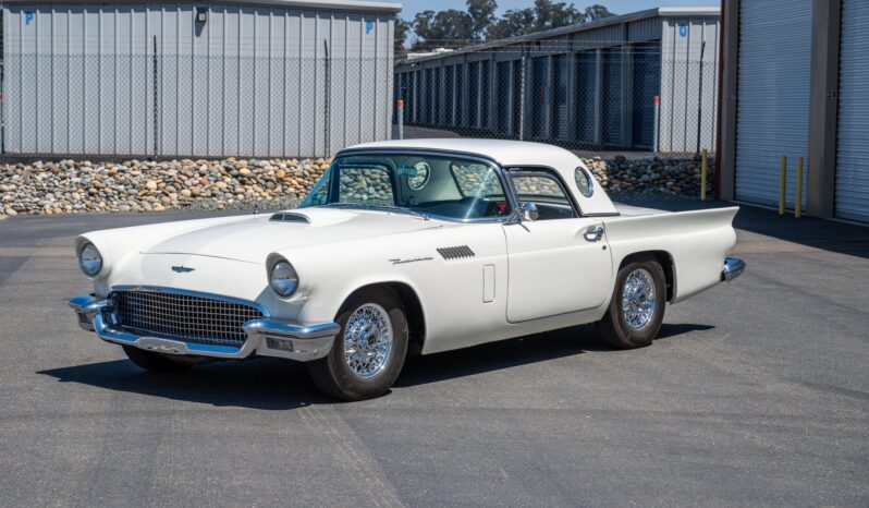 								1957 Ford Thunderbird full									