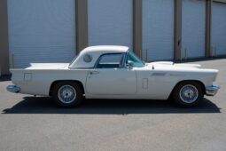 										1957 Ford Thunderbird full									