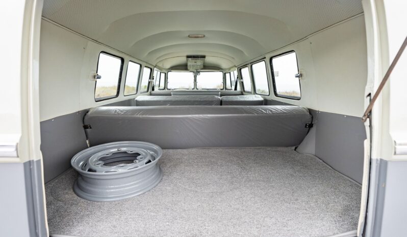 								1960 Volkswagen Type 2 11-Window Bus full									