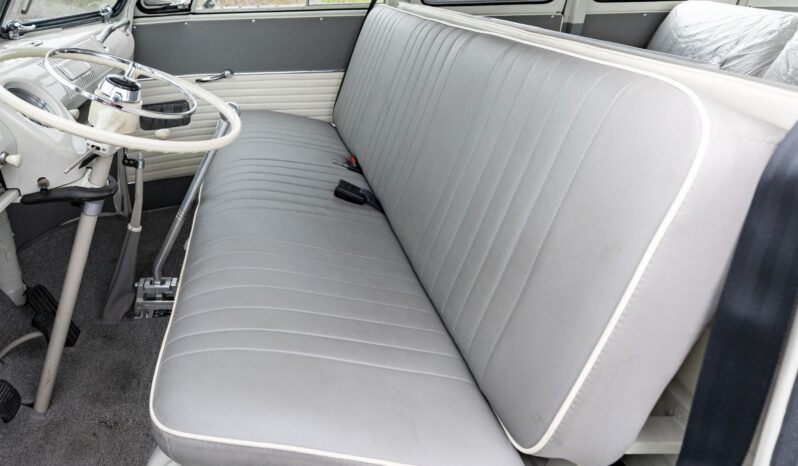 								1960 Volkswagen Type 2 11-Window Bus full									