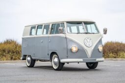 										1960 Volkswagen Type 2 11-Window Bus full									