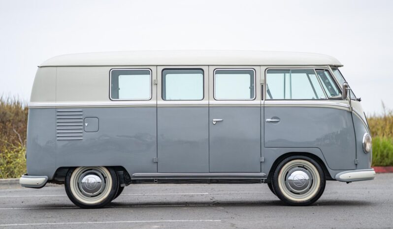 								1960 Volkswagen Type 2 11-Window Bus full									