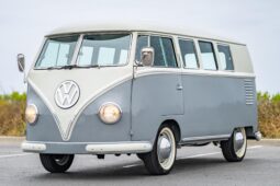 										1960 Volkswagen Type 2 11-Window Bus full									