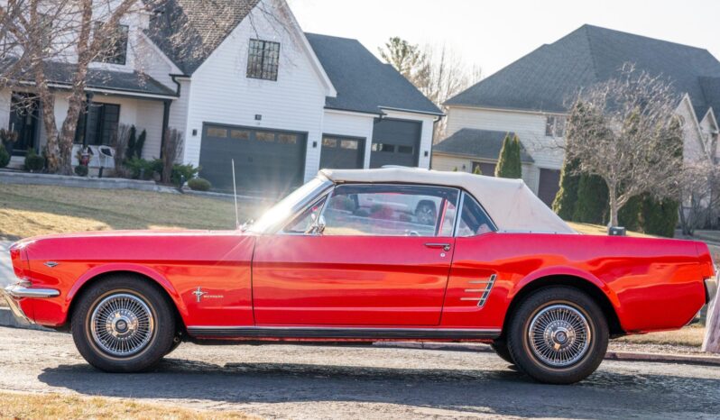 								1966 Ford Mustang Convertible full									