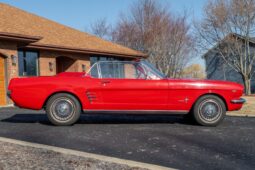										1966 Ford Mustang Convertible full									
