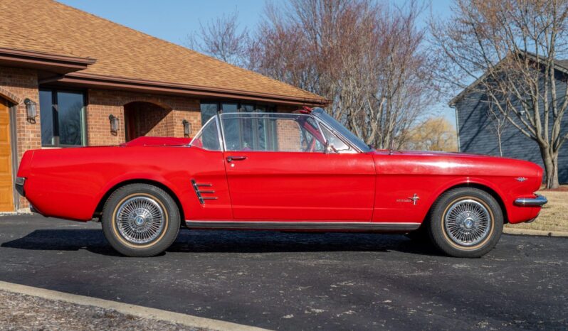 								1966 Ford Mustang Convertible full									