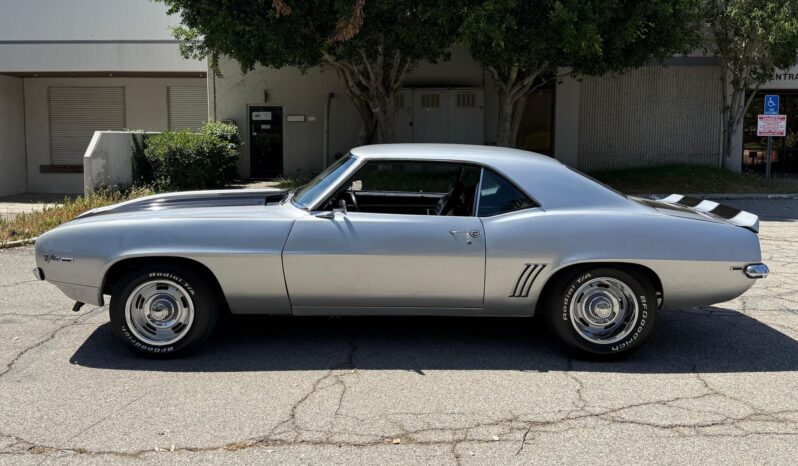 								1969 Chevrolet Camaro Z28 Coupe full									