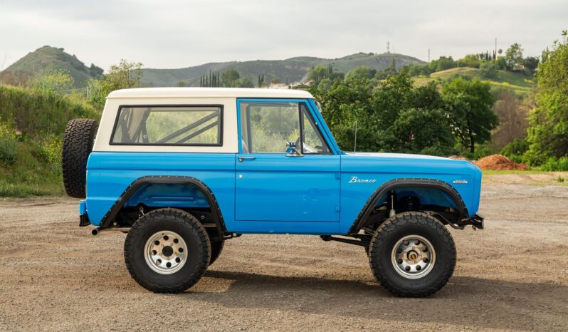 								1969 Ford Bronco Manual full									