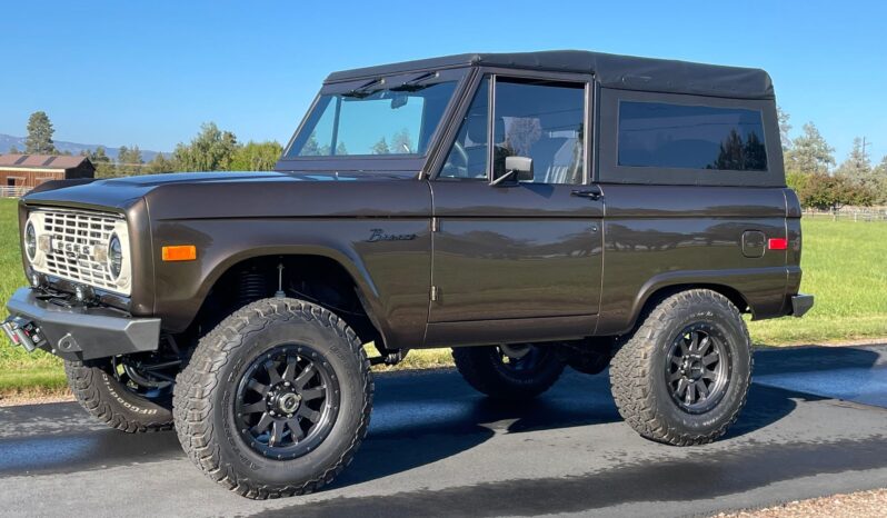 								1974 Ford Bronco 4WD full									