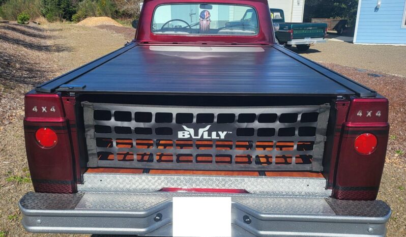 								1966 Ford F-250 4×4 full									