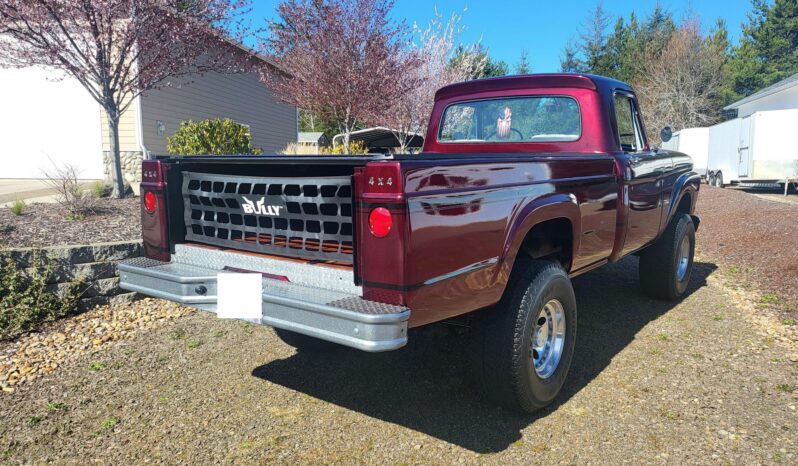 								1966 Ford F-250 4×4 full									