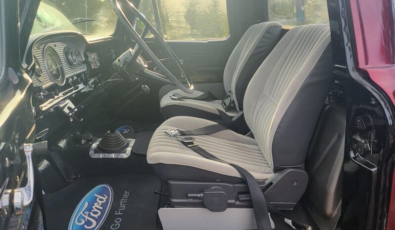 								1966 Ford F-250 4×4 full									