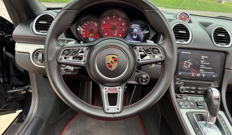 								2022 Porsche 718 Boxster S full									